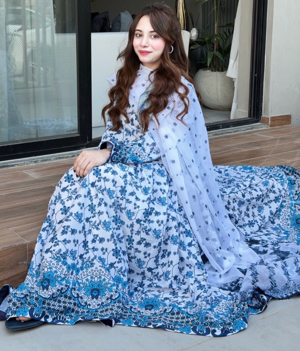 3 Pcs Women's Stitched Arabic Lawn Printed Maxi Suit